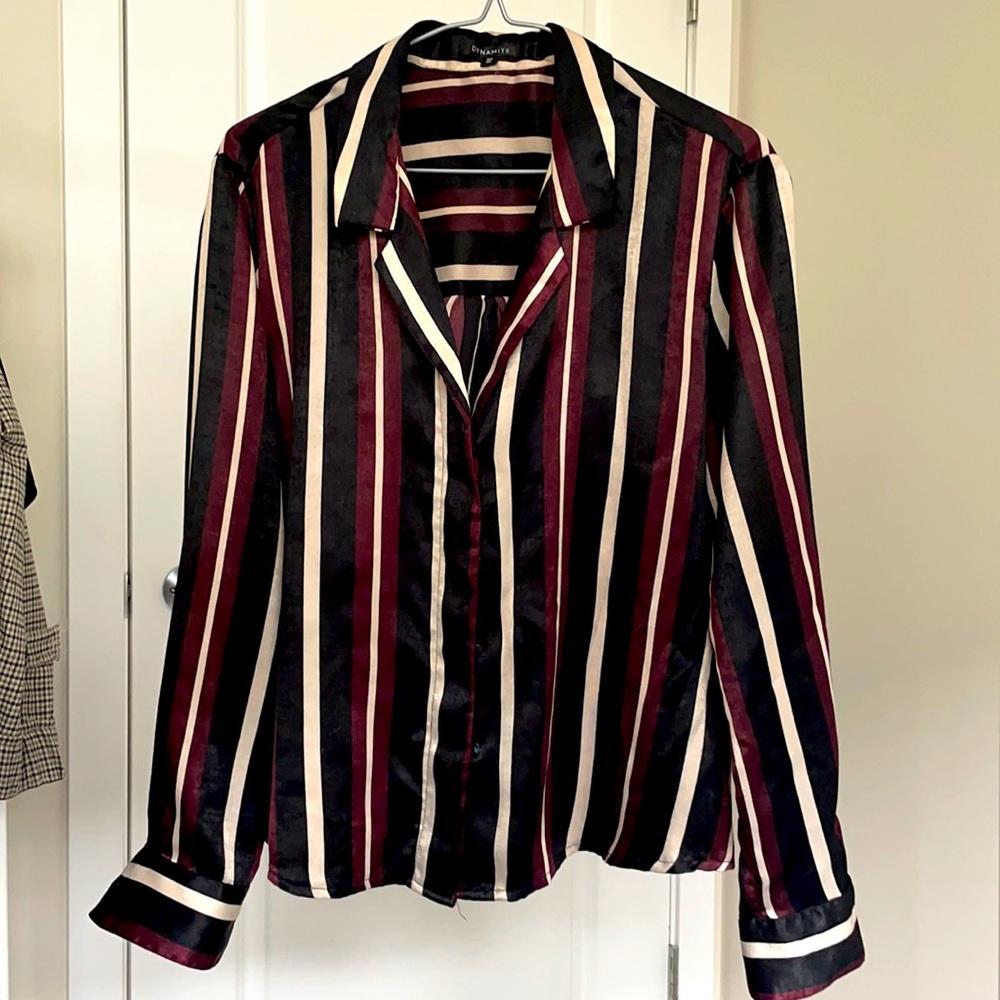Dynamite silky blouse small